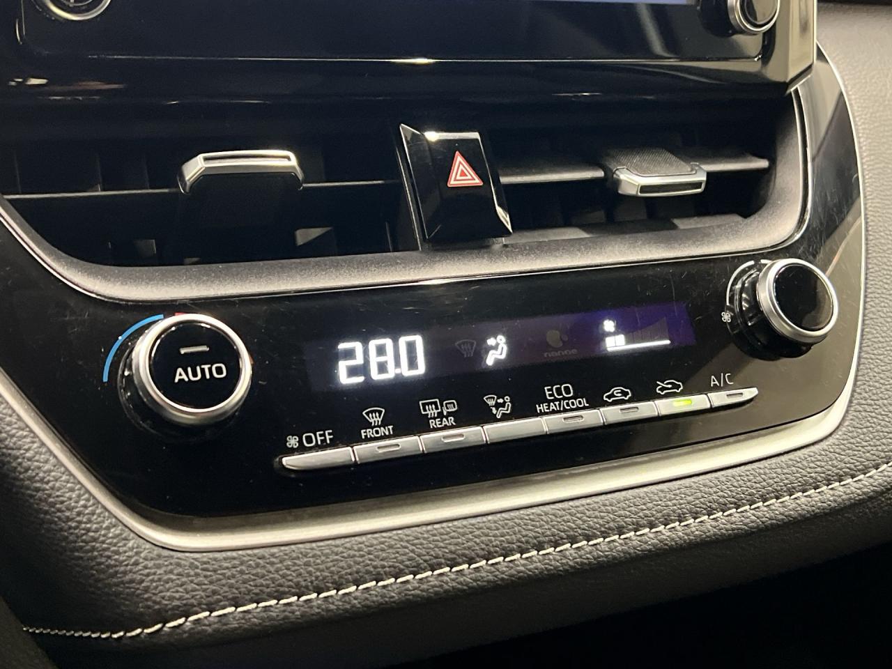 2020 Toyota Corolla SE | HTD SEATS | CARPLAY | ALLOYS | BLUETOOTH Photo