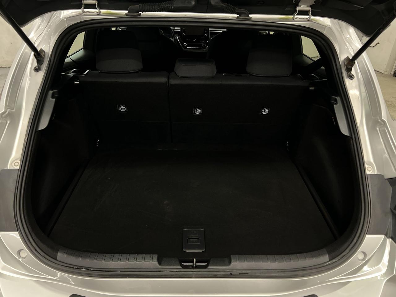 2020 Toyota Corolla SE | HTD SEATS | CARPLAY | ALLOYS | BLUETOOTH Photo