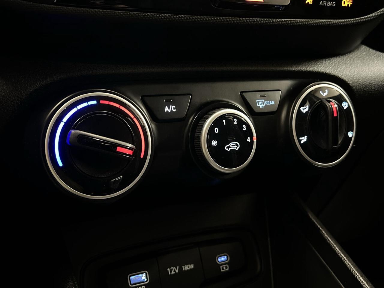 2024 Hyundai Venue HTD SEATS | CARPLAY | REMOTE START Photo
