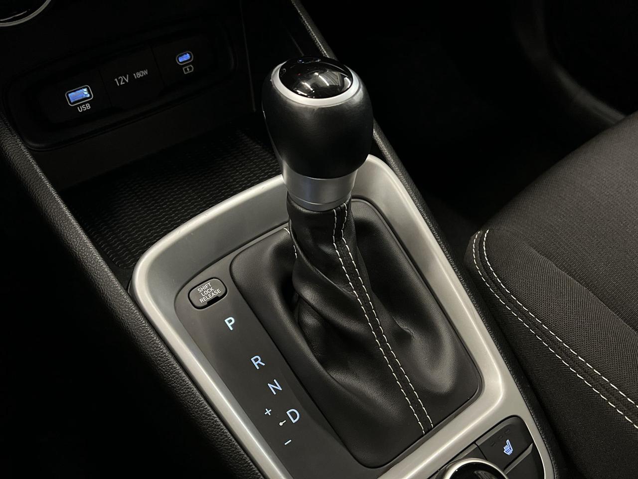 2024 Hyundai Venue HTD SEATS | CARPLAY | REMOTE START Photo
