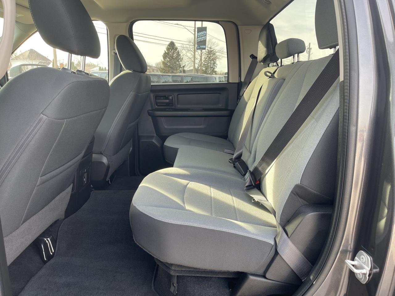 2022 RAM 1500 Classic V8 / SUB ZERO PKG / NIGHT EDITION / BUCKET SEATS Photo