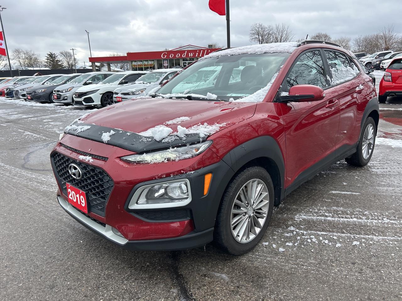 2019 Hyundai KONA SEL, AWD, CLEAN CARFAX, HEATED SEATS AND WHEEL! - Photo #2