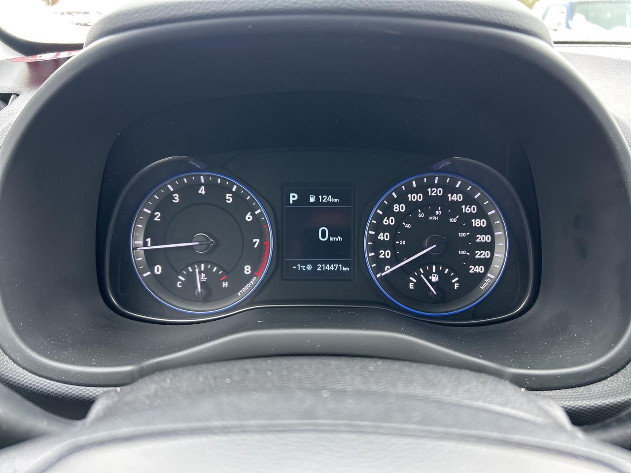 2019 Hyundai KONA SEL, AWD, CLEAN CARFAX, HEATED SEATS AND WHEEL! - Photo #18