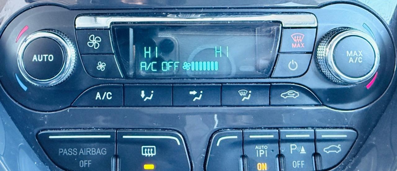 2013 Ford Escape SEL 4dr Front-wheel Drive Automatic Photo