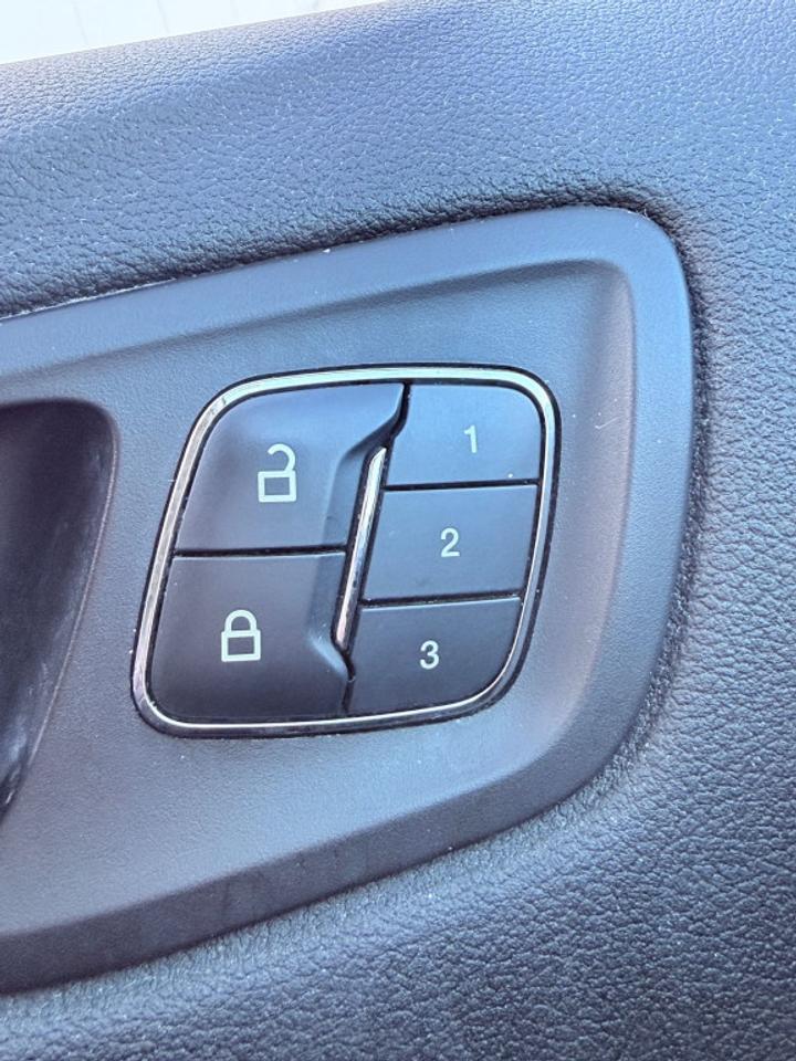 2013 Ford Escape SEL 4dr Front-wheel Drive Automatic Photo