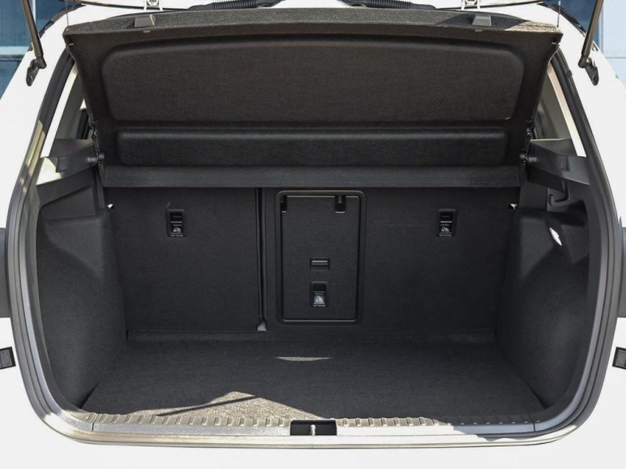 2026 Volkswagen Taos Comfortline Black Edition Photo