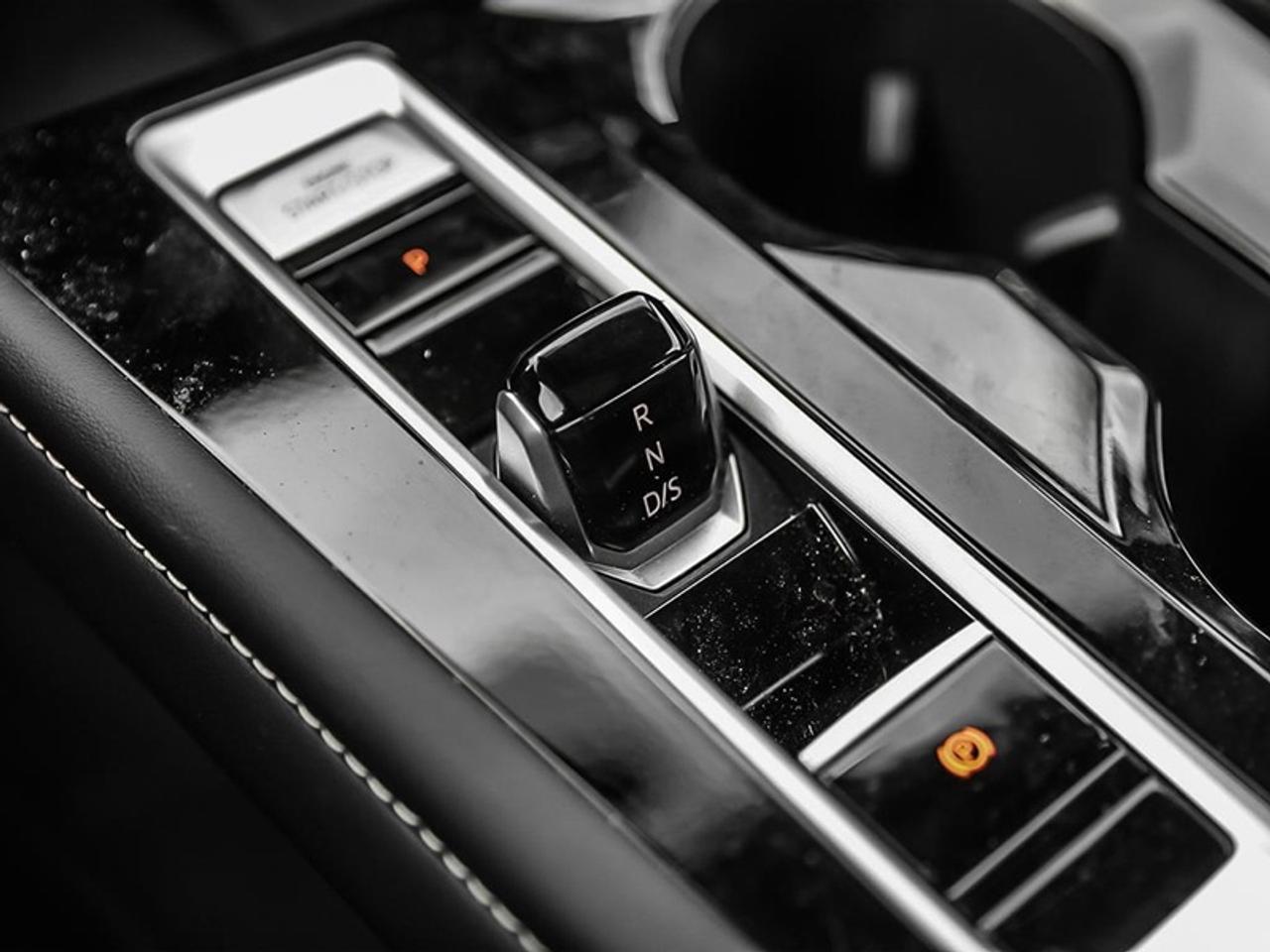 2026 Volkswagen Atlas Execline  - Massaging Seats Photo