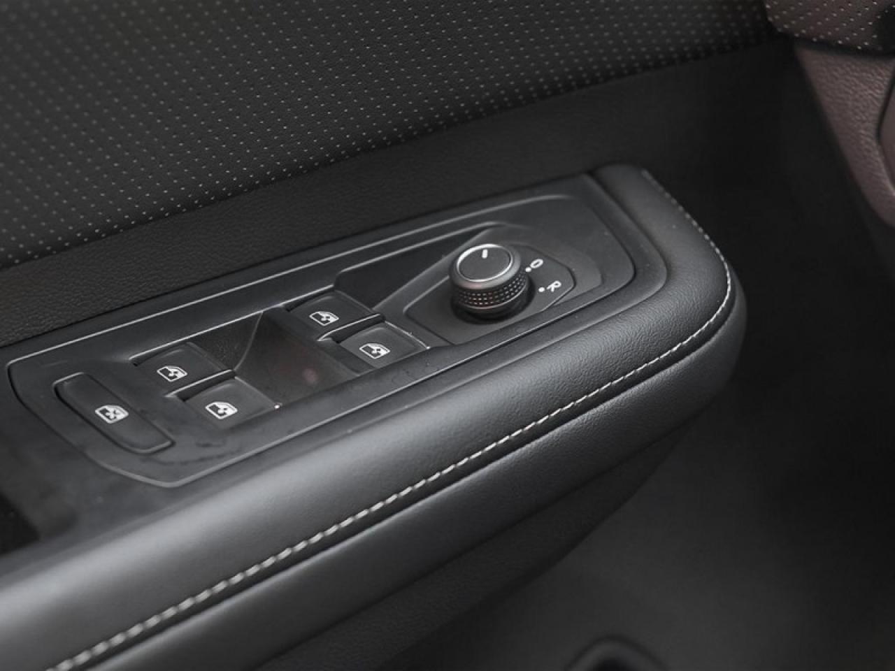 2026 Volkswagen Atlas Highline  - Leather Seats Photo