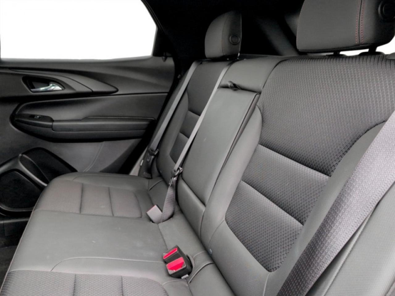 2022 Chevrolet TrailBlazer RS w/Sun + Gate Pkg  **CLEAN CF** Photo