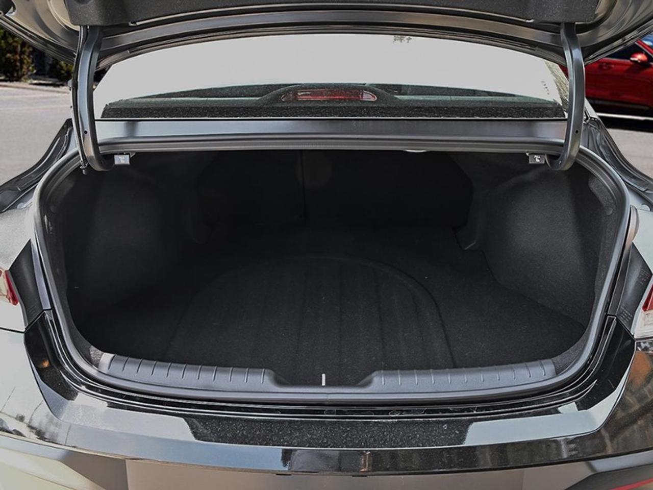 2026 Hyundai Elantra Hybrid Luxury  -  Sunroof - $117.84 /Wk Photo