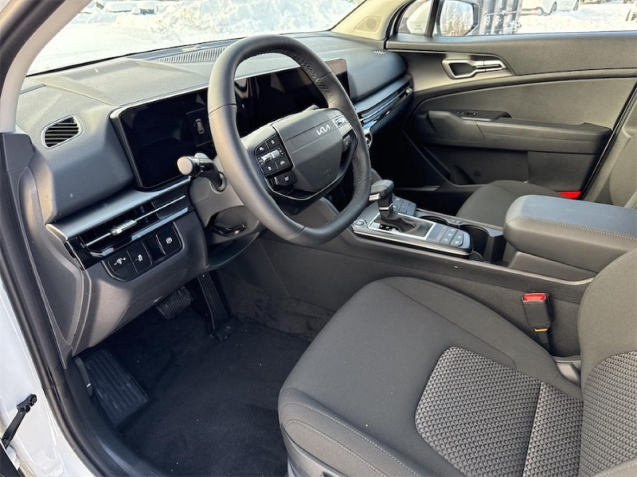 2026 Kia Sportage LX  Heated Seats Photo4