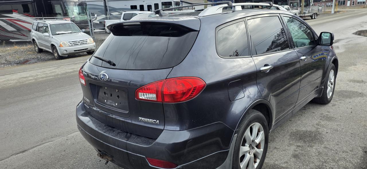 2010 Subaru Tribeca Touring Photo