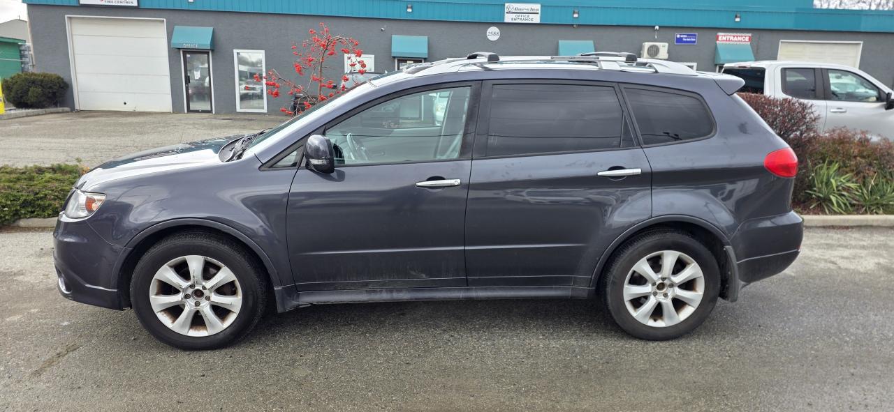 2010 Subaru Tribeca Touring Photo