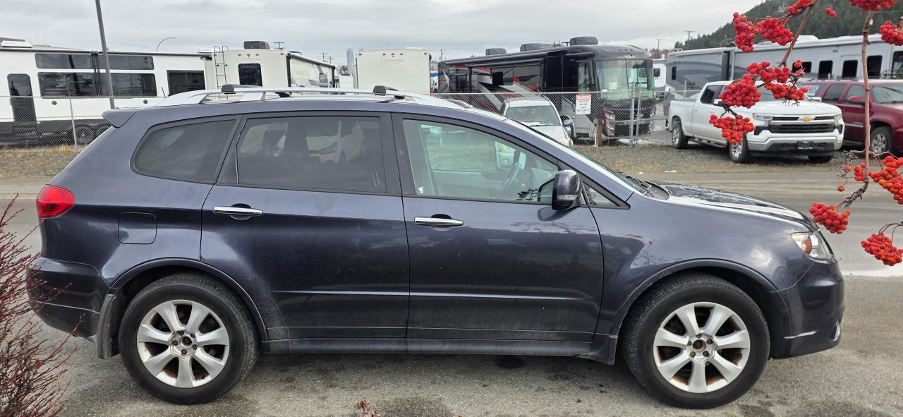 2010 Subaru Tribeca Touring Photo