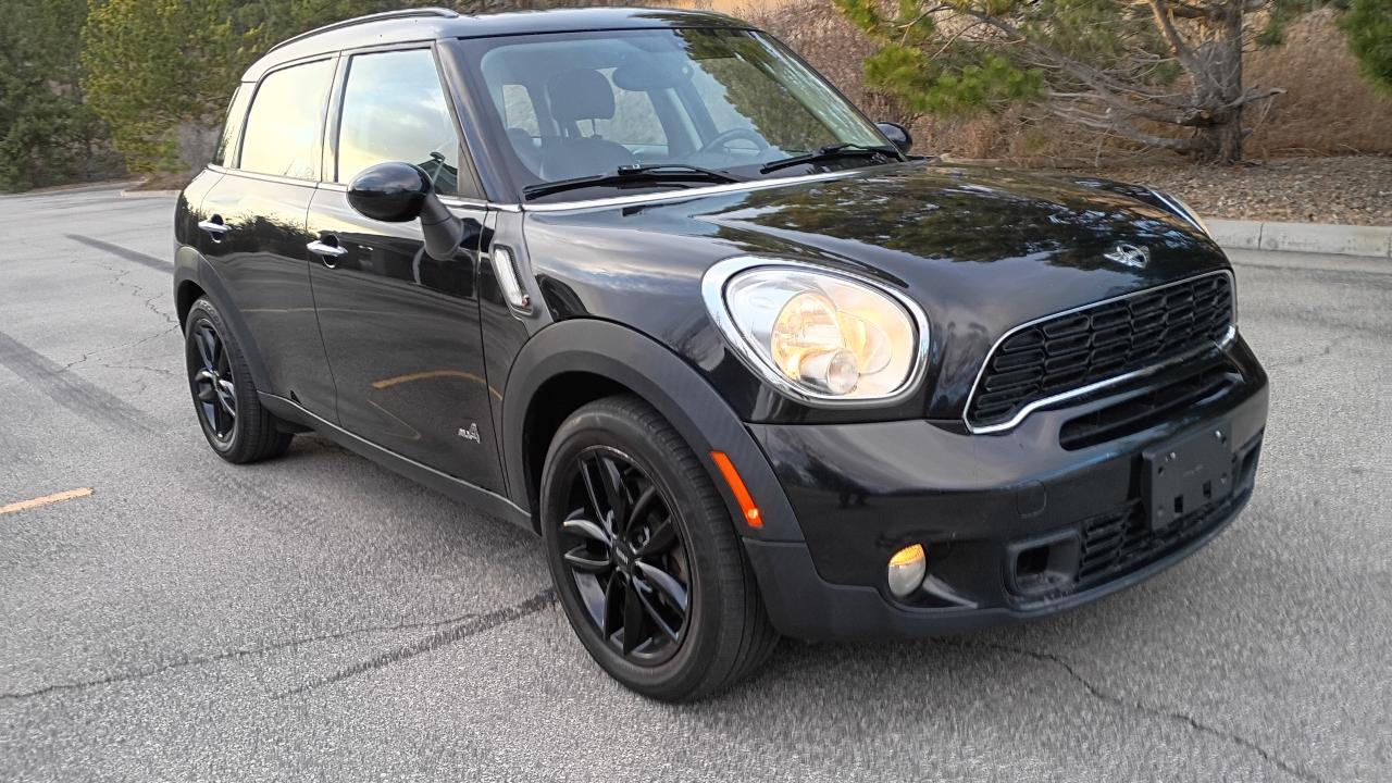 2014 MINI Cooper Countryman S ALL4 Photo