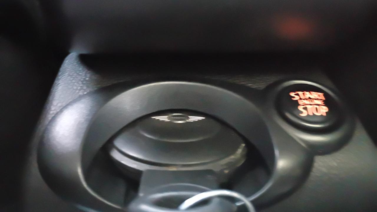 2014 MINI Cooper Countryman S ALL4 Photo