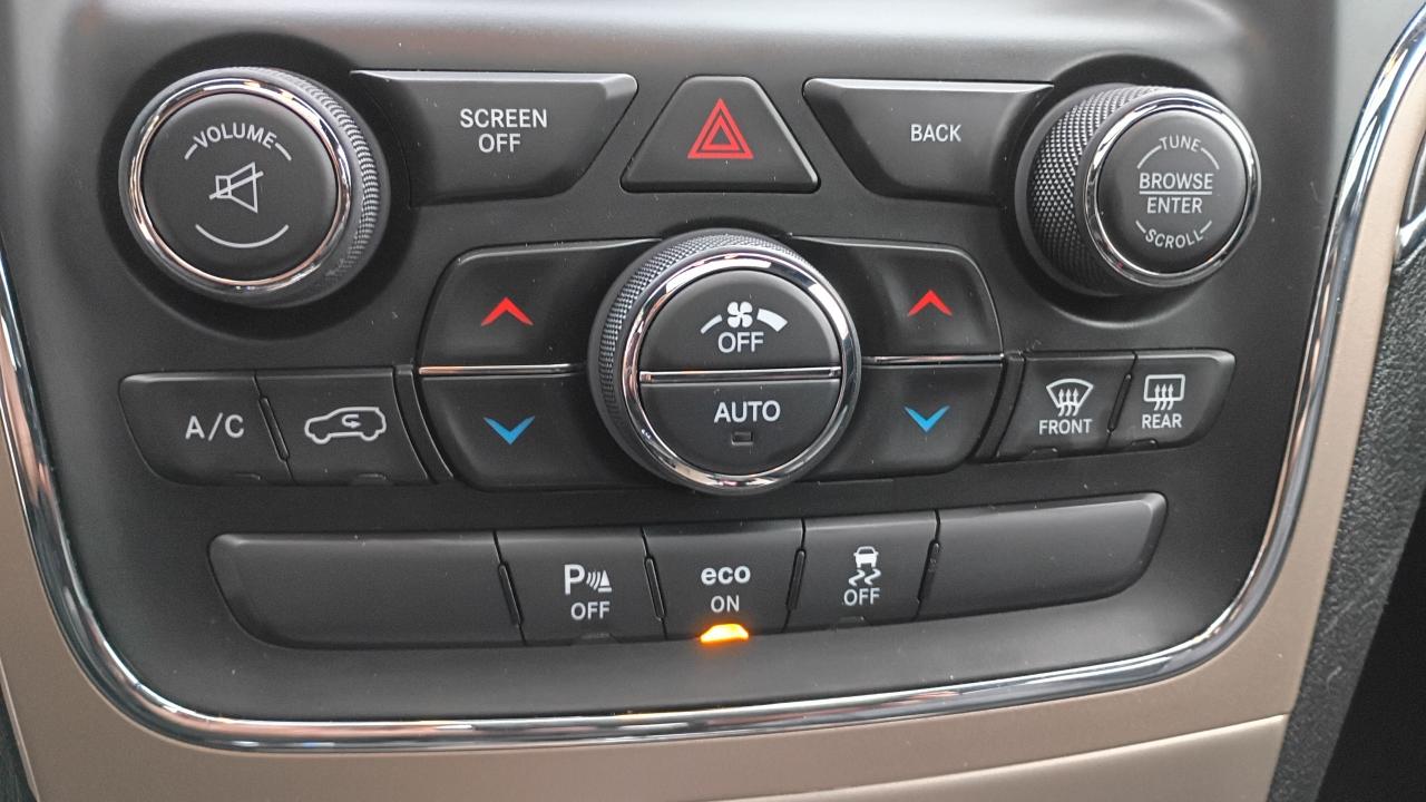 2014 Jeep Grand Cherokee LIMITED 4WD Photo