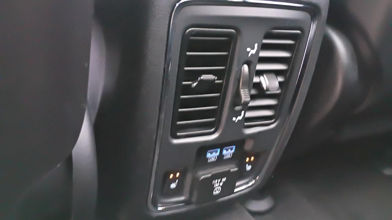 2014 Jeep Grand Cherokee LIMITED 4WD Photo