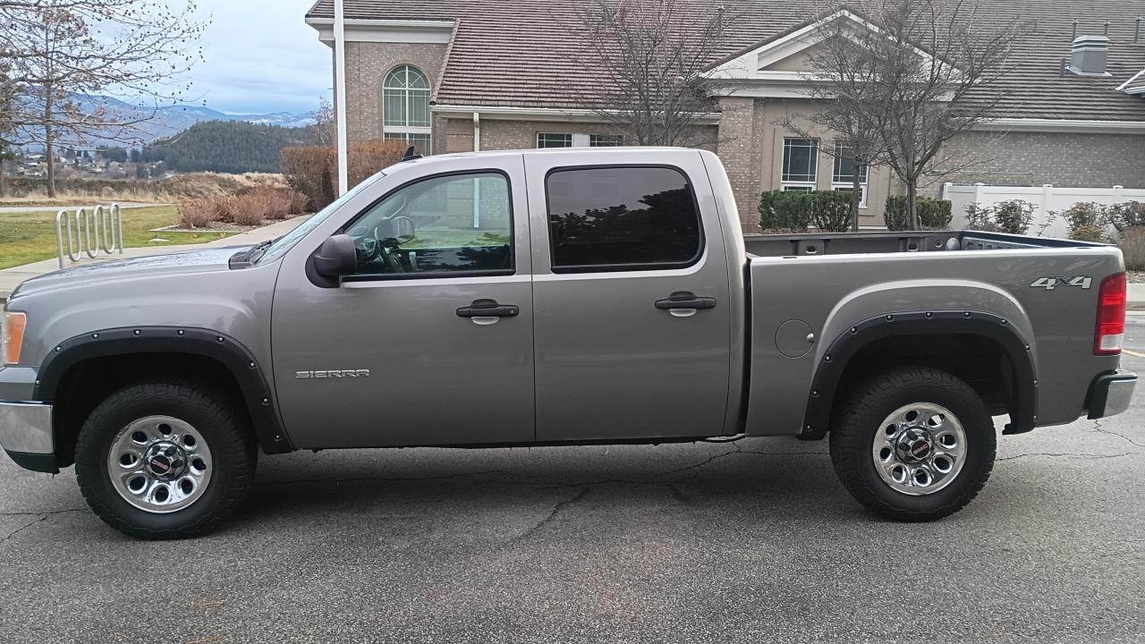 2013 GMC Sierra 1500 SLE Crew Cab 4WD Photo