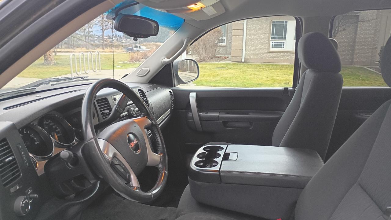 2013 GMC Sierra 1500 SLE Crew Cab 4WD Photo