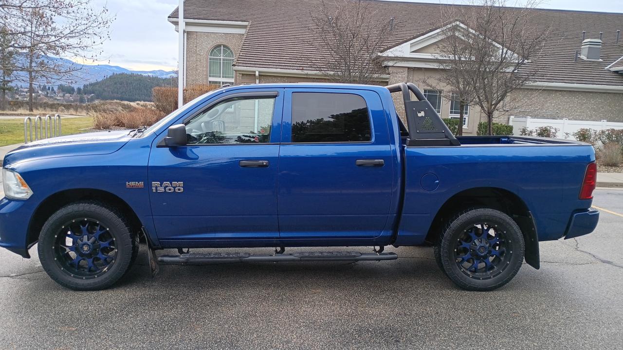 2017 RAM 1500 Tradesman Crew Cab SWB 4WD Photo