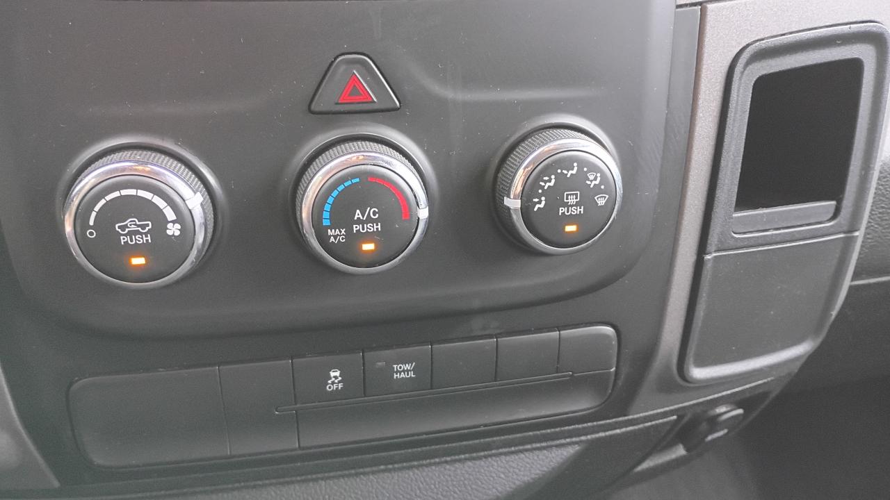 2017 RAM 1500 Tradesman Crew Cab SWB 4WD Photo