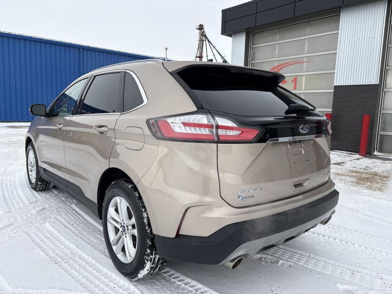 2020 Ford Edge SEL Photo4