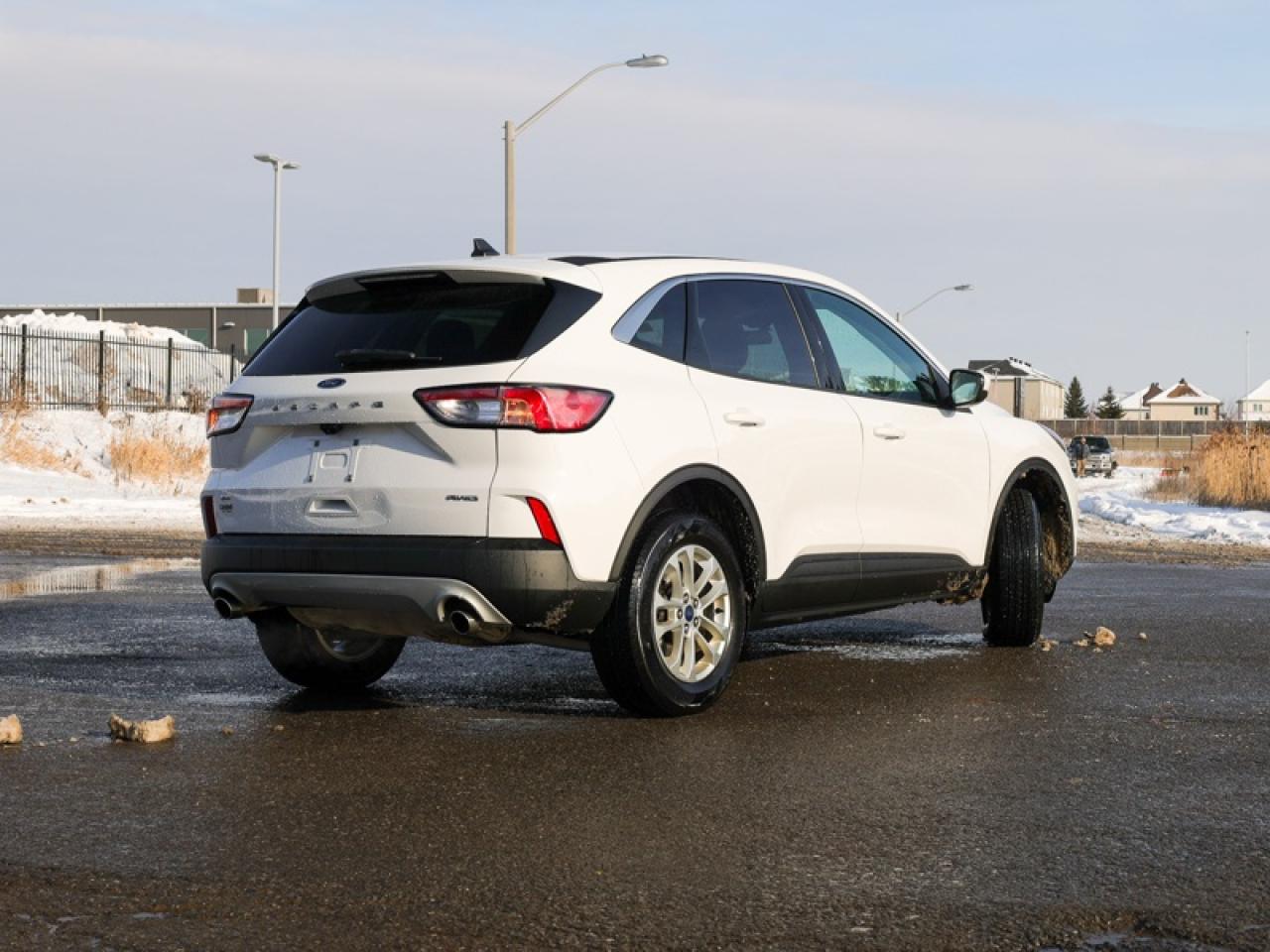 2021 Ford Escape SE AWD  - Heated Seats -  Android Auto - $143 B/W Photo2