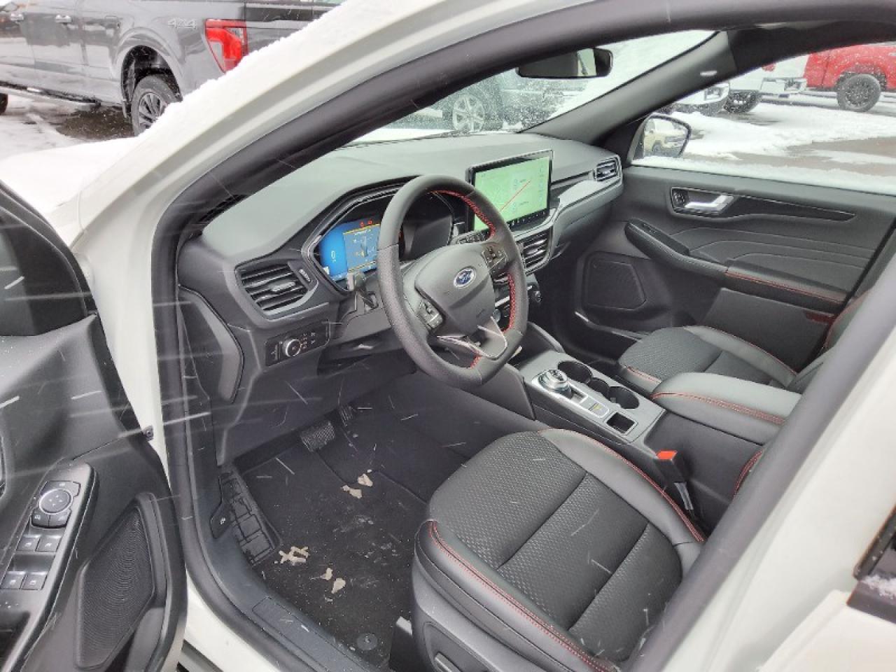 2025 Ford Escape ST-Line Select Photo3