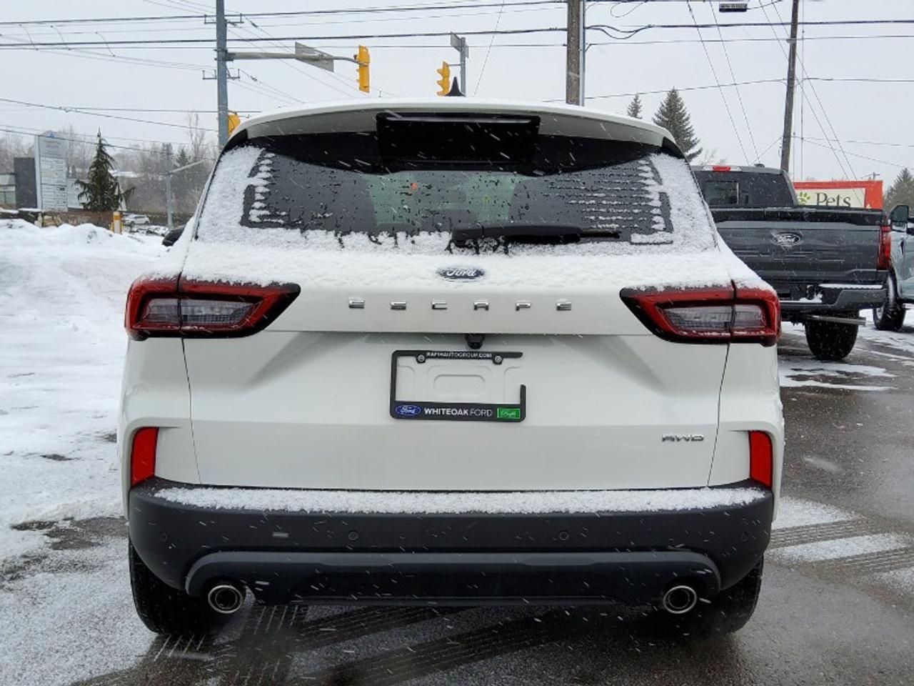 2025 Ford Escape ST-Line Select Photo2