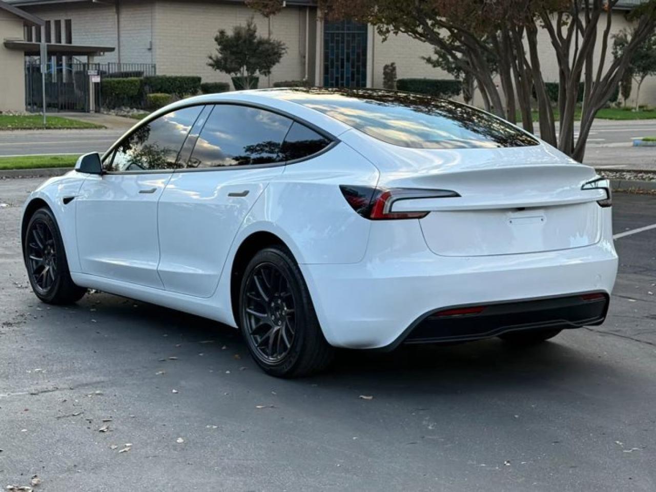 2024 Tesla Model 3 RWD No Accident / One Owner / White Interior - Photo #3