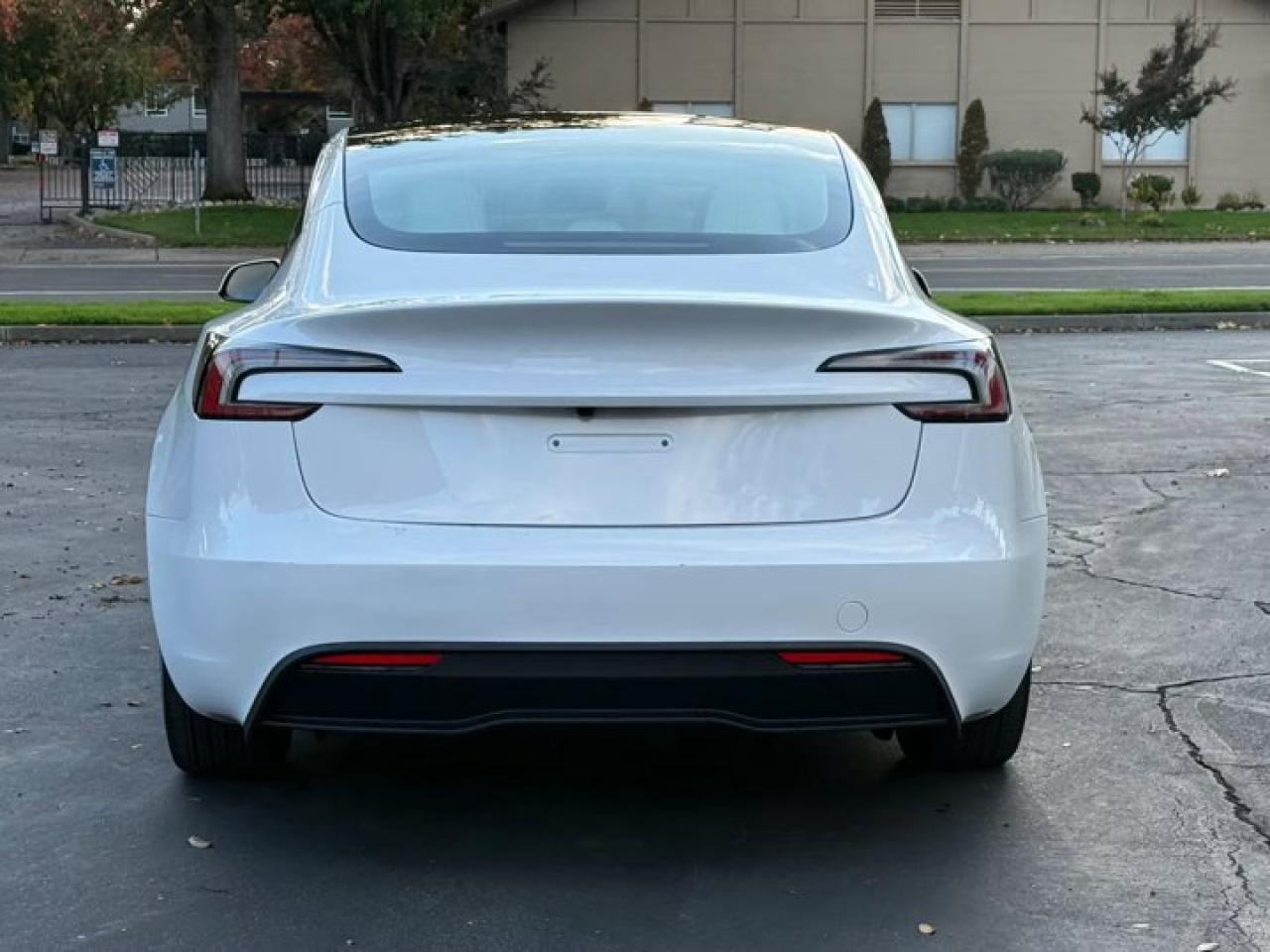 2024 Tesla Model 3 RWD No Accident / One Owner / White Interior - Photo #6