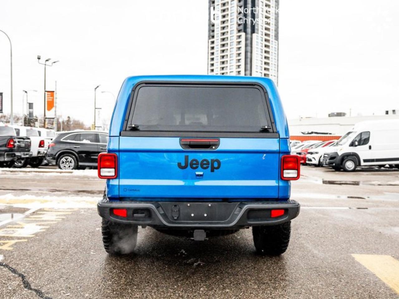 2023 Jeep Gladiator Willys Cold Weather Group Uconnect 4C NAV & Sound Group LED Headlamp & Fog Lamp Group Photo