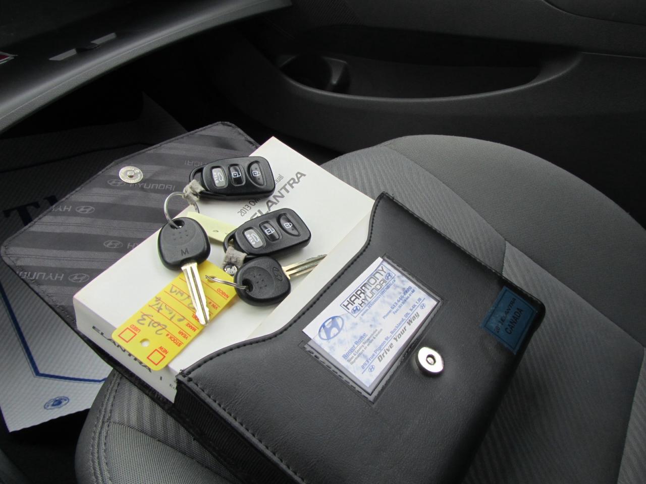 2013 Hyundai Elantra 4dr Sdn Auto GL *Ltd Avail* Photo