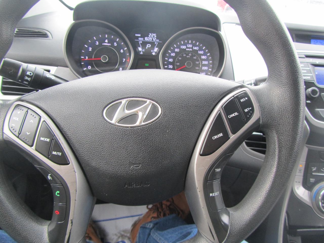 2013 Hyundai Elantra 4dr Sdn Auto GL *Ltd Avail* Photo