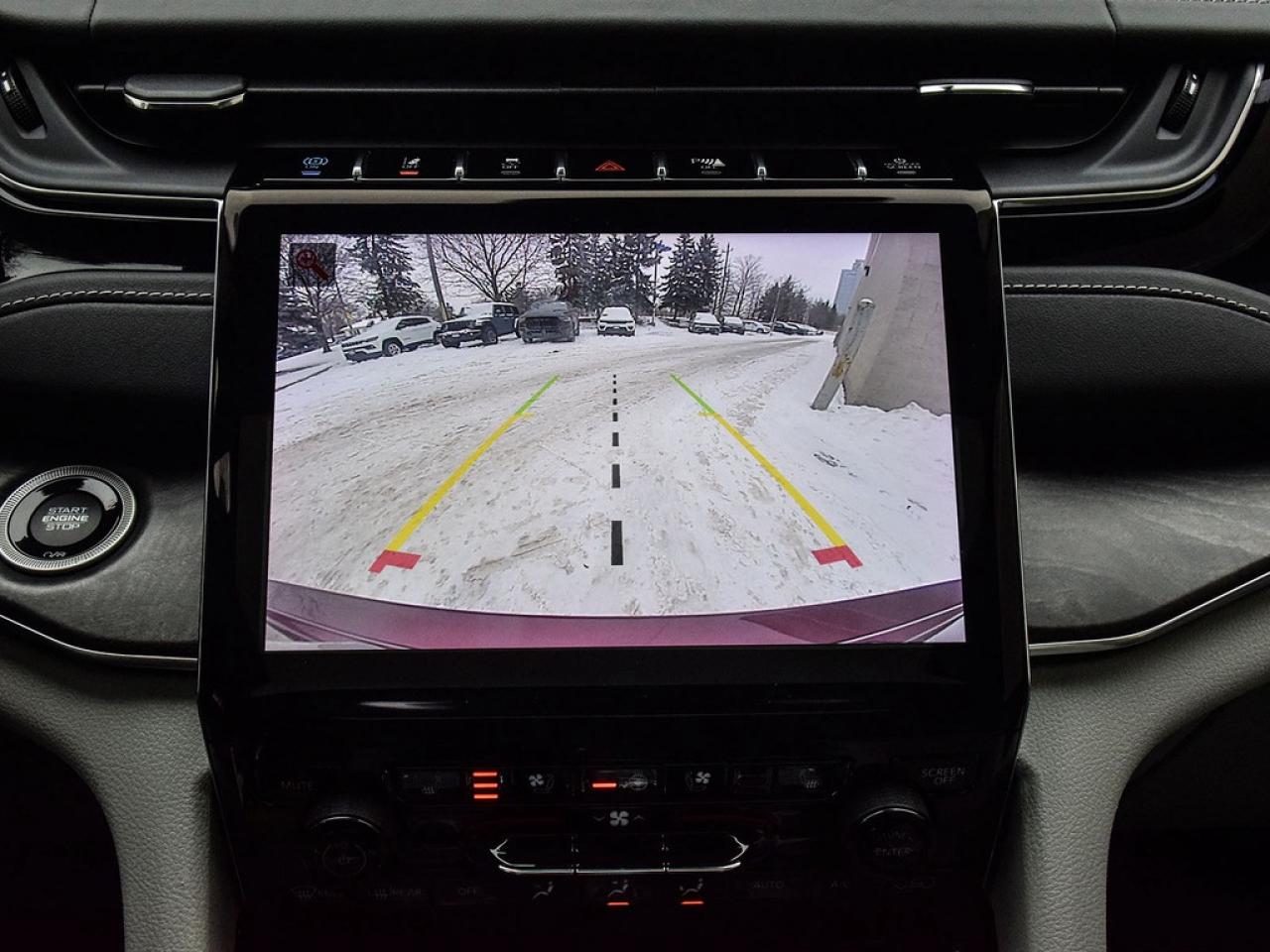 2023 Jeep Grand Cherokee 4xe Overland |OVERLAND|10.1NAV|PANOROOF|20S|PASSDISPLAY|PGATE| Photo