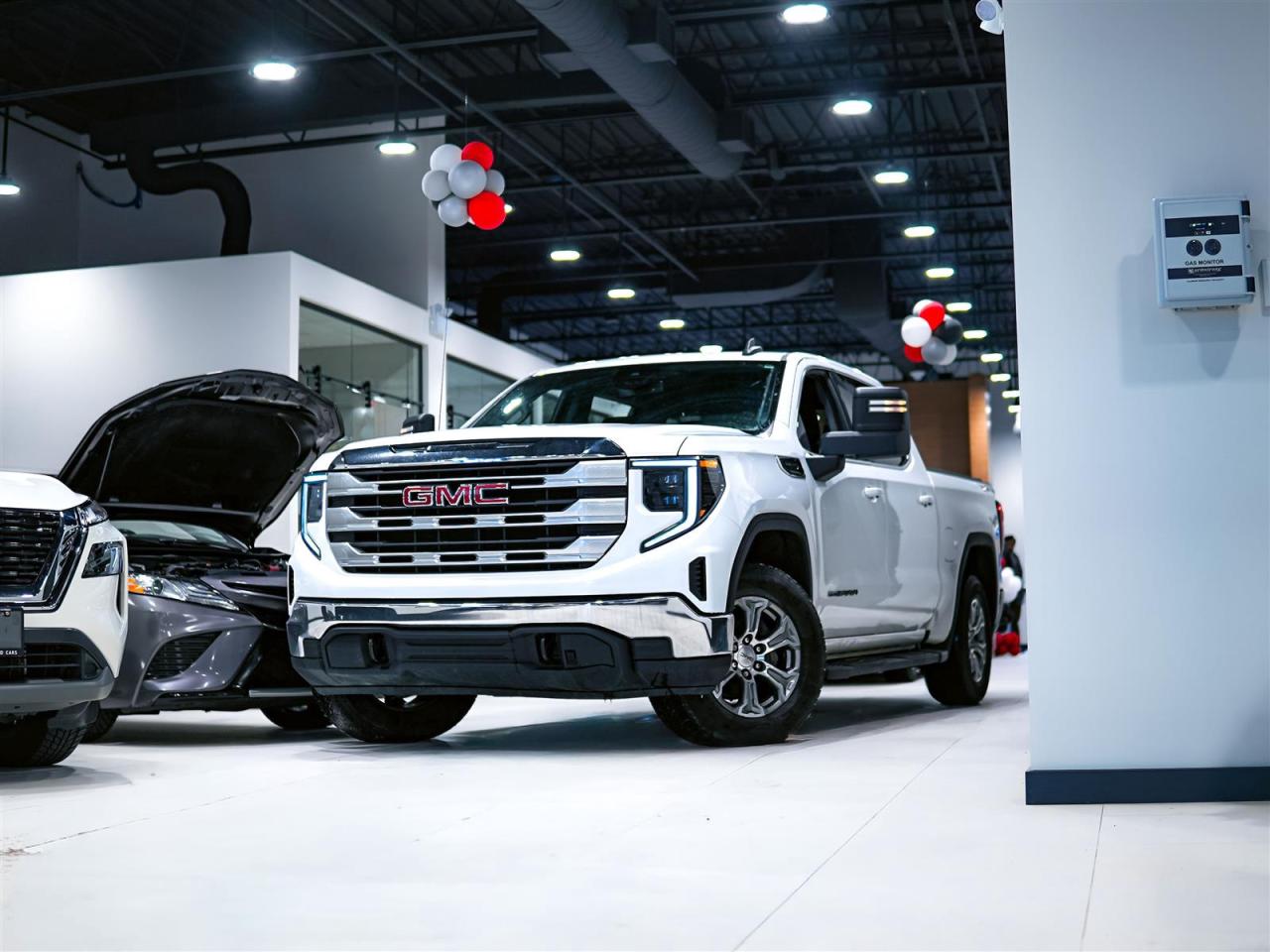 2023 GMC Sierra 1500 SLE CREW CAB 4WD | 5.3 V8 | X31 PKG Photo