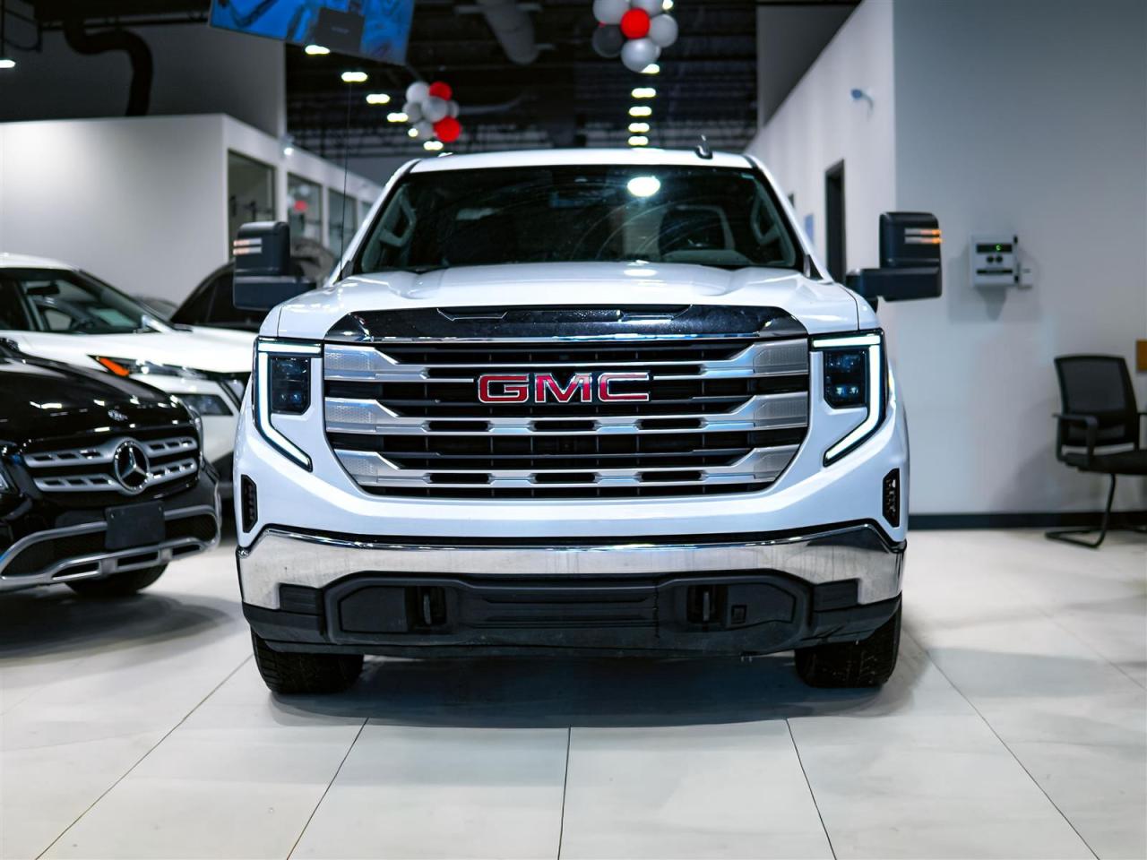 2023 GMC Sierra 1500 SLE CREW CAB 4WD | 5.3 V8 | X31 PKG Photo