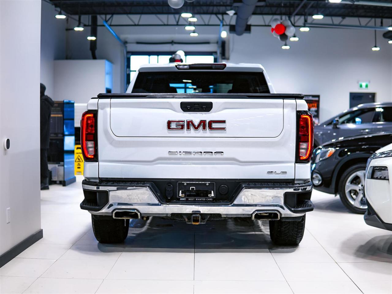 2023 GMC Sierra 1500 SLE CREW CAB 4WD | 5.3 V8 | X31 PKG Photo