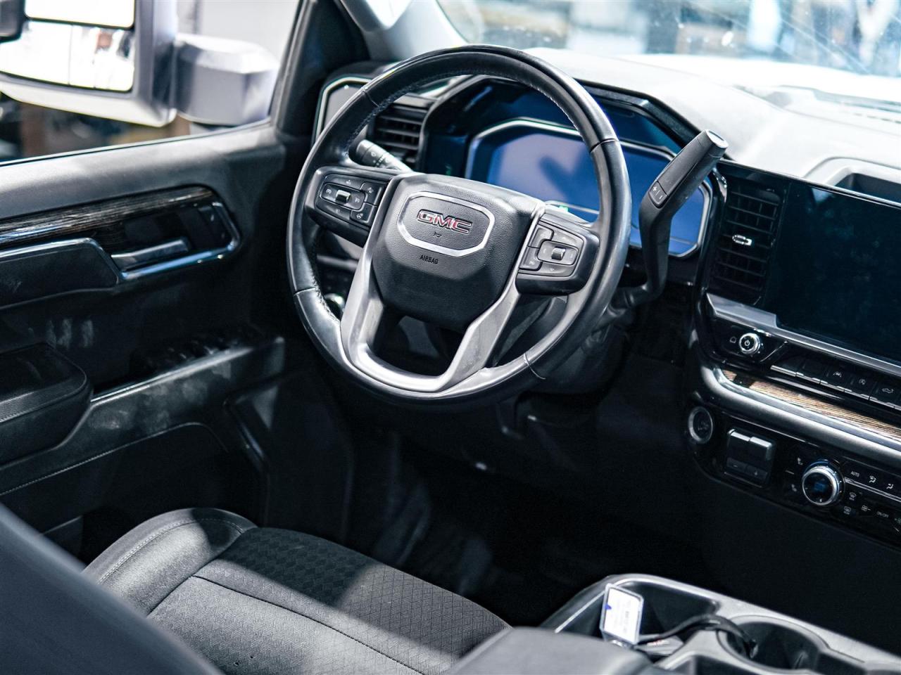 2023 GMC Sierra 1500 SLE CREW CAB 4WD | 5.3 V8 | X31 PKG Photo