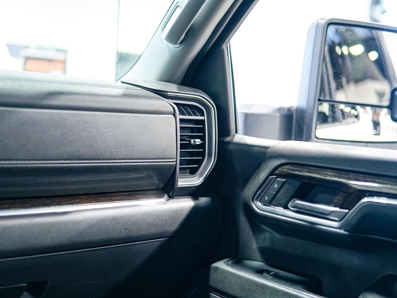 2023 GMC Sierra 1500 ELEVATION | X31 PKG | 5.3 V8 | 4WD Photo