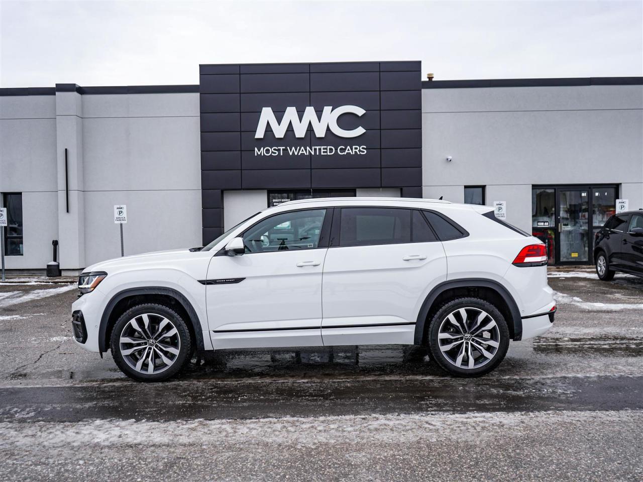 2023 Volkswagen Atlas Cross Sport EXECLINE | AWD | R-LINE | V6 | NO ACCIDENTS Photo