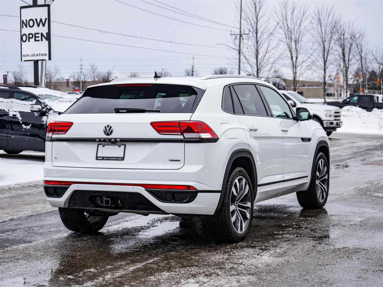 2023 Volkswagen Atlas Cross Sport EXECLINE | AWD | R-LINE | V6 | NO ACCIDENTS Photo