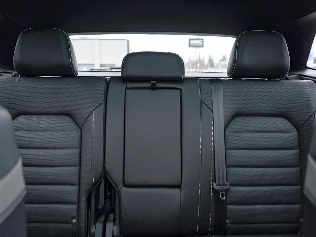 2023 Volkswagen Atlas Cross Sport EXECLINE | AWD | R-LINE | V6 | NO ACCIDENTS Photo