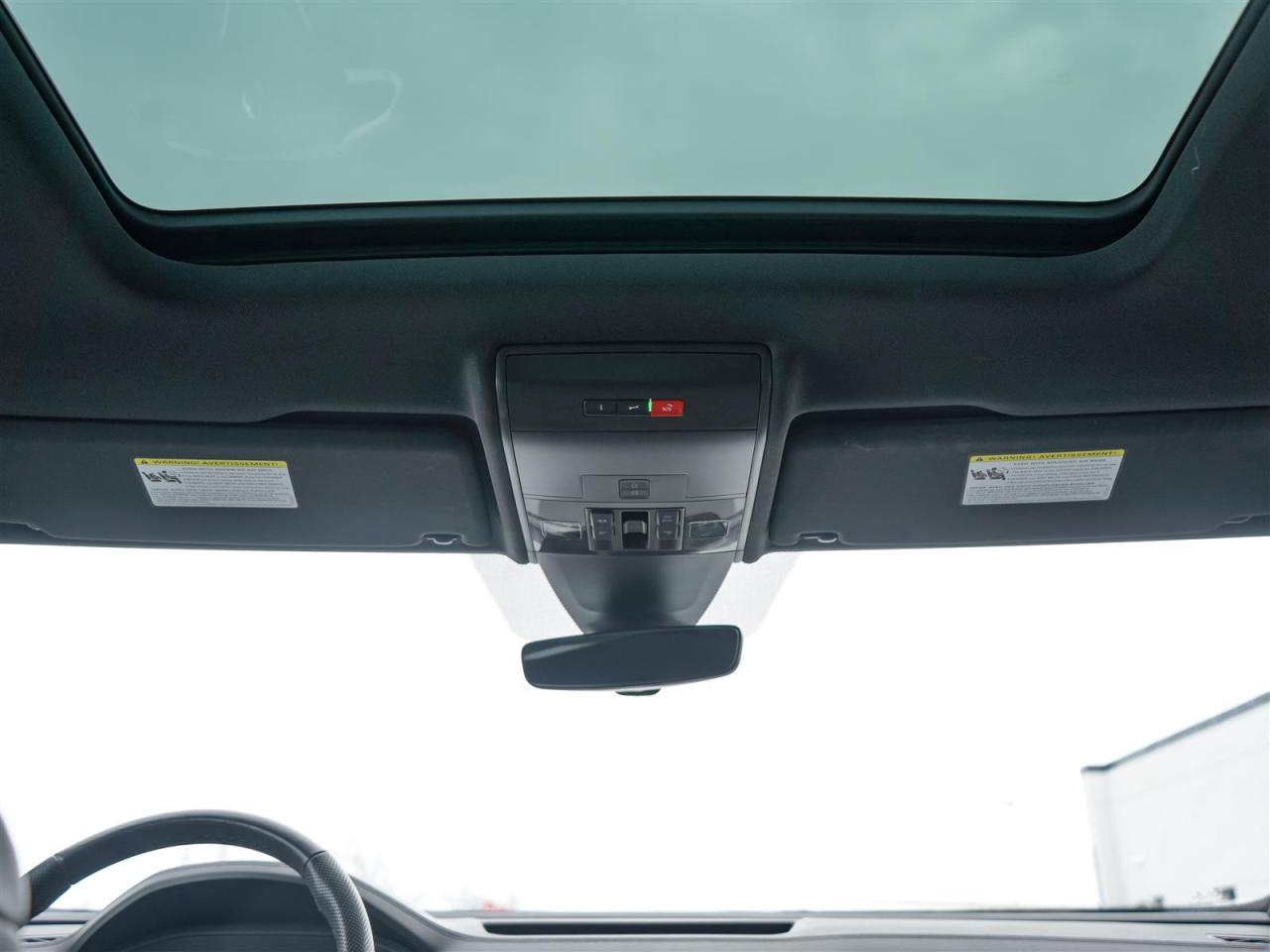 2023 Volkswagen Atlas Cross Sport EXECLINE | AWD | R-LINE | V6 | NO ACCIDENTS Photo