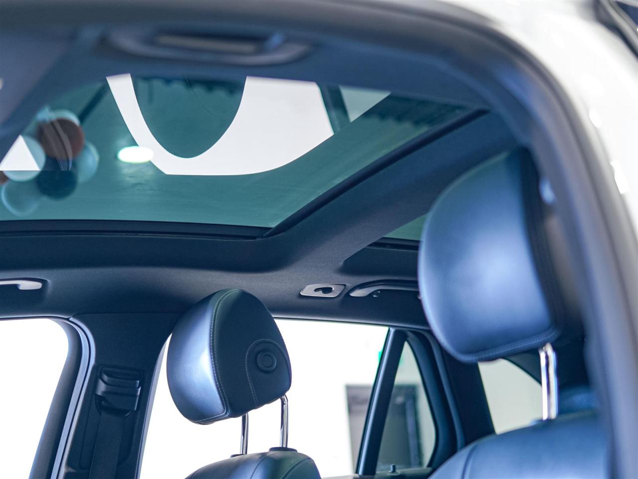 2019 Mercedes-Benz GLC GLC 300 | AWD | AMG PKG | NO ACCIDENTS Photo