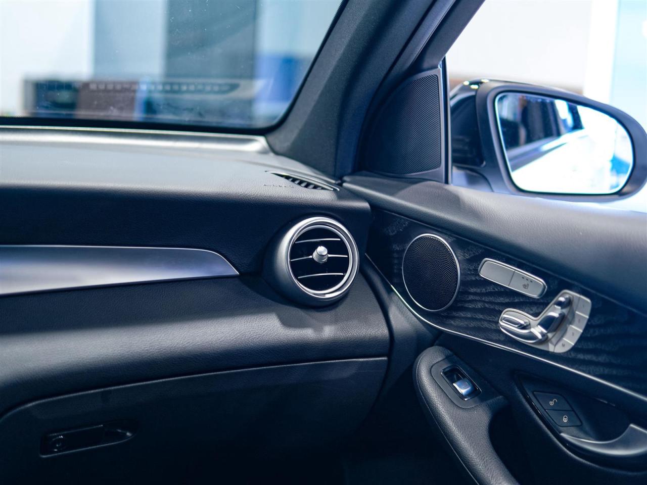 2019 Mercedes-Benz GLC GLC 300 | AWD | AMG PKG | NO ACCIDENTS Photo