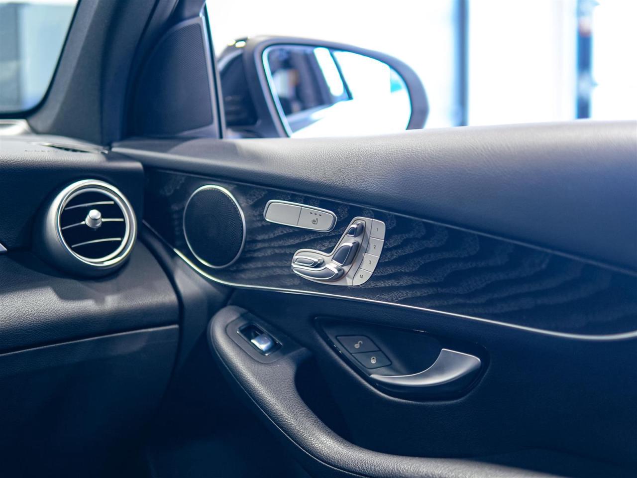 2019 Mercedes-Benz GLC GLC 300 | AWD | AMG PKG | NO ACCIDENTS Photo