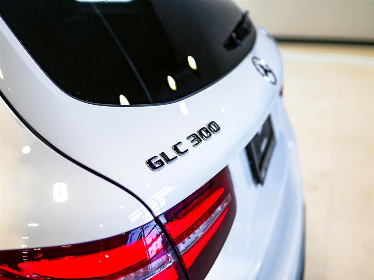 2019 Mercedes-Benz GLC GLC 300 | AWD | AMG PKG | NO ACCIDENTS Photo