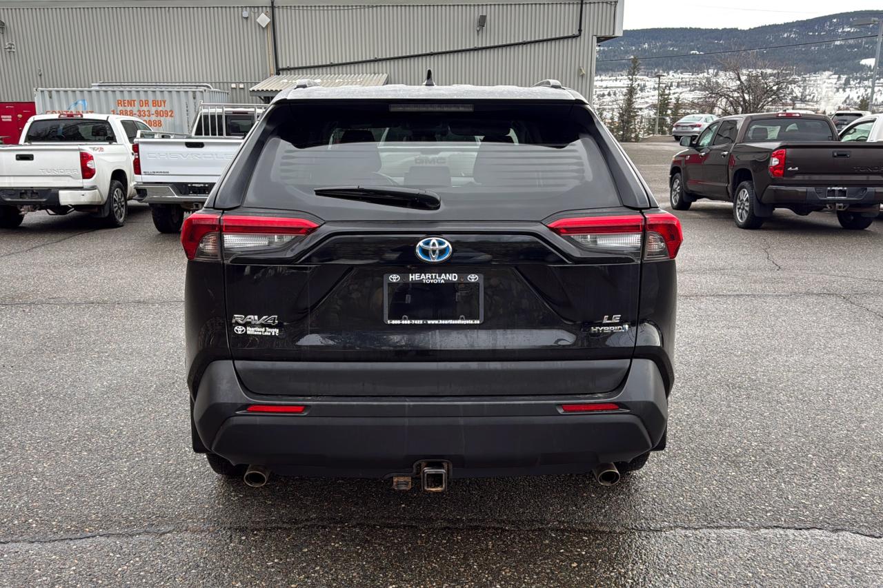 2019 Toyota RAV4 Hybrid LE Photo